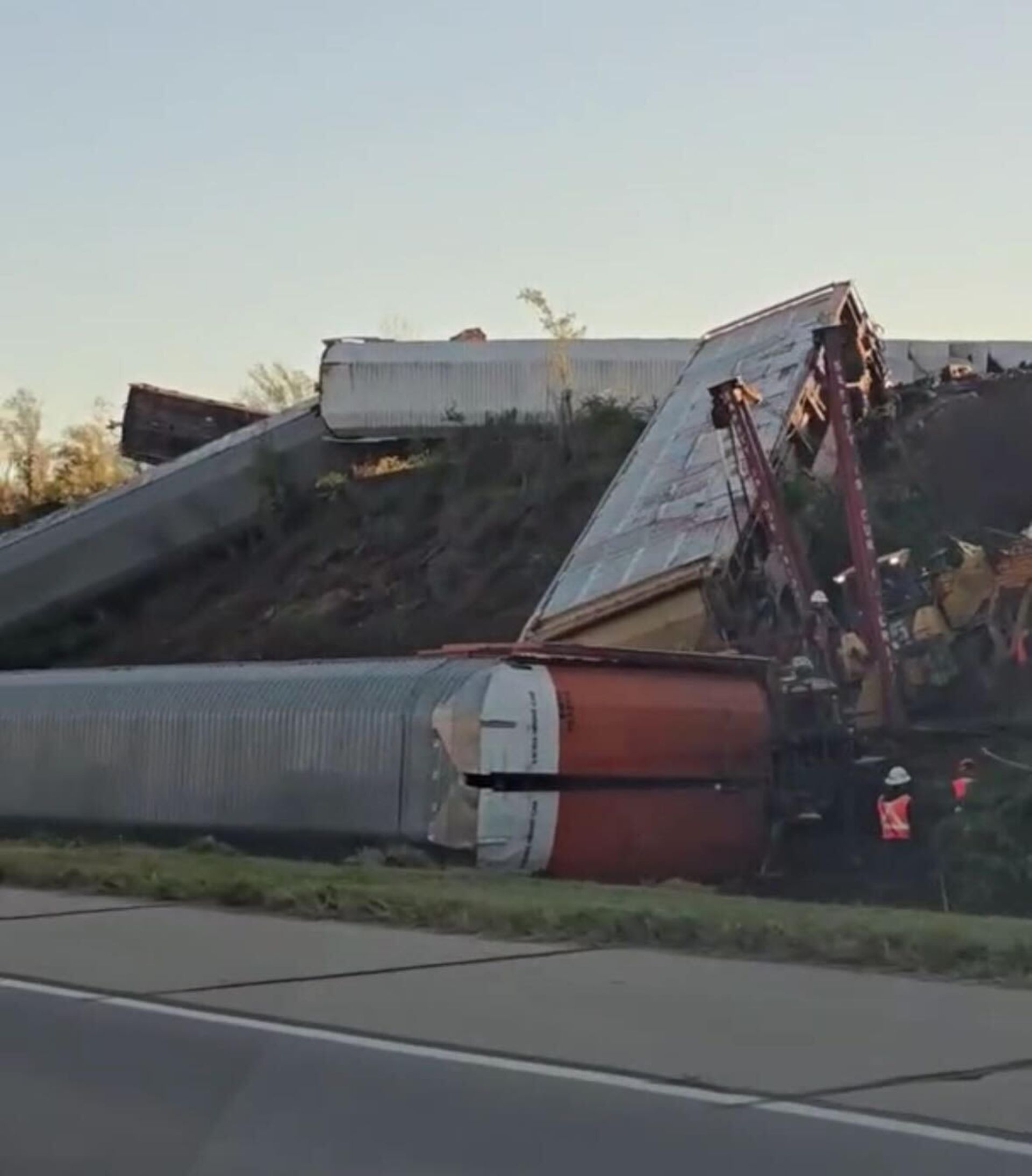 Train derails on the Union Pacific line parallel to K-61 – The